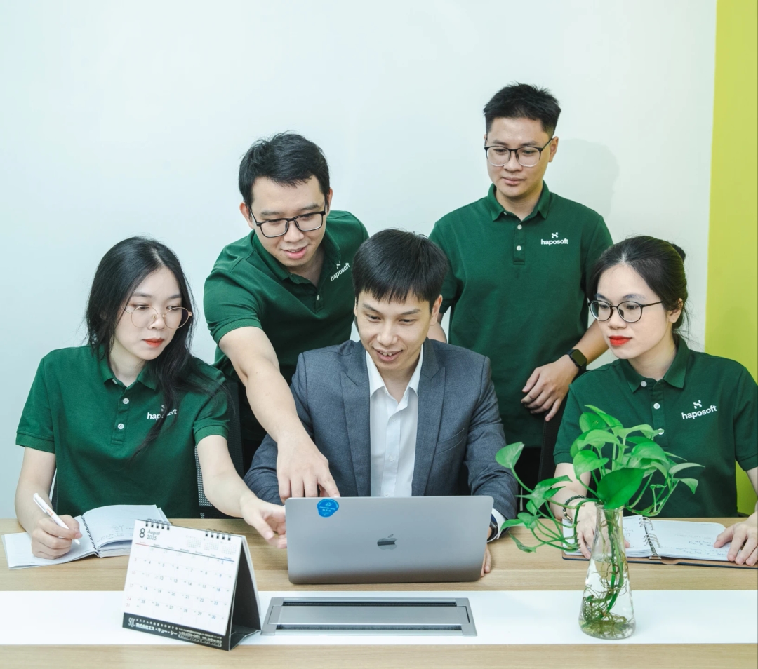 Life at Haposoft - Team collaboration